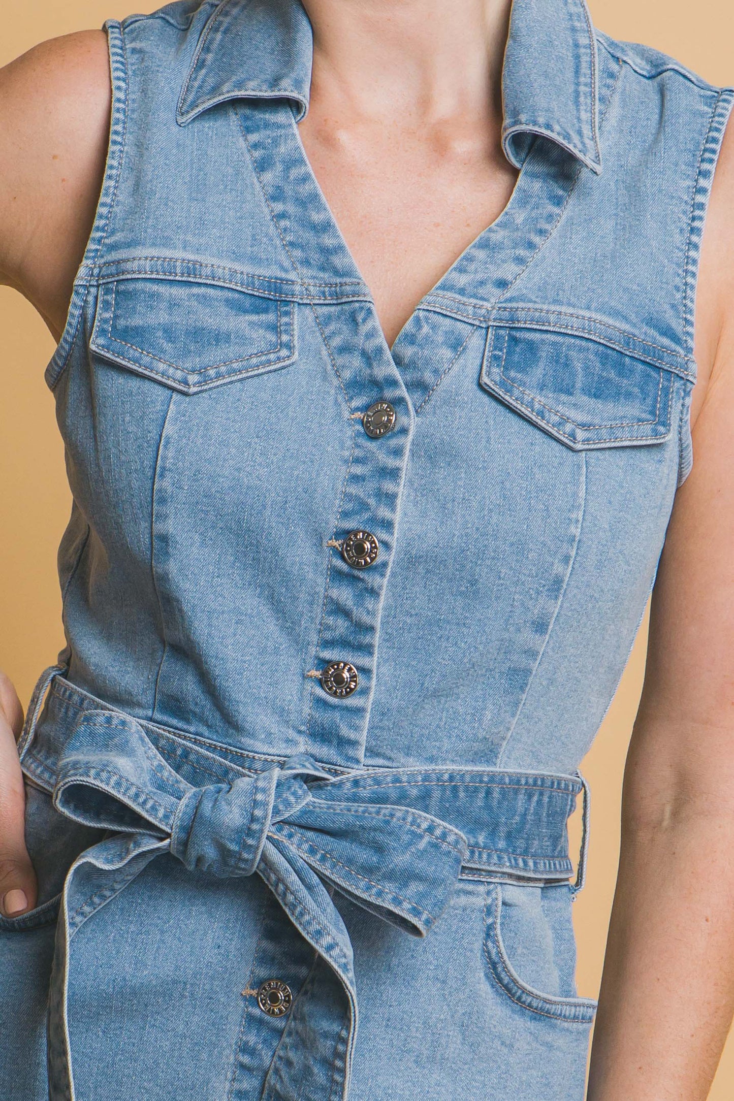 Chic Sleeveless Belted Denim Dress