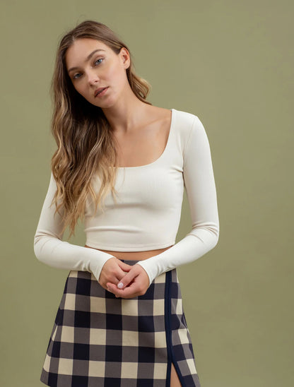 Scoop Neck Long Sleeve Knit Crop Top