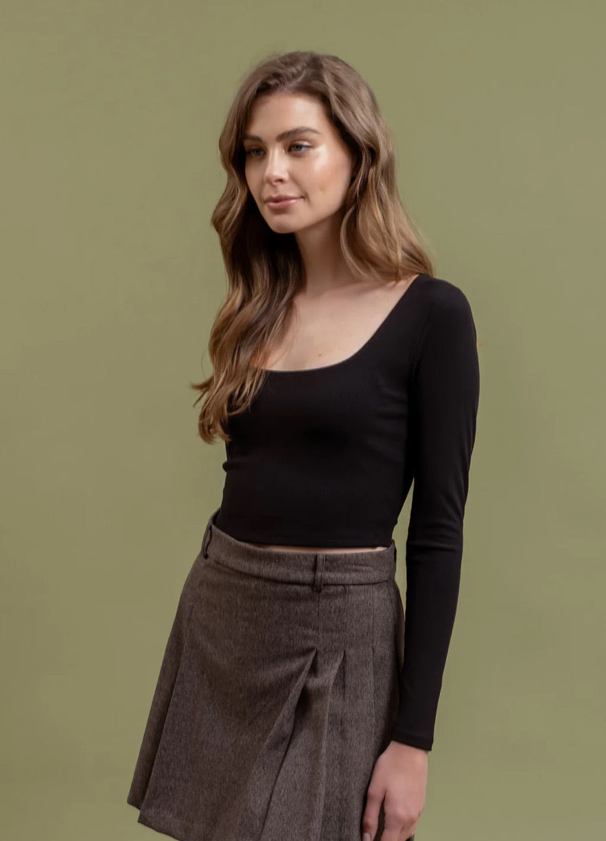 Scoop Neck Long Sleeve Knit Crop Top