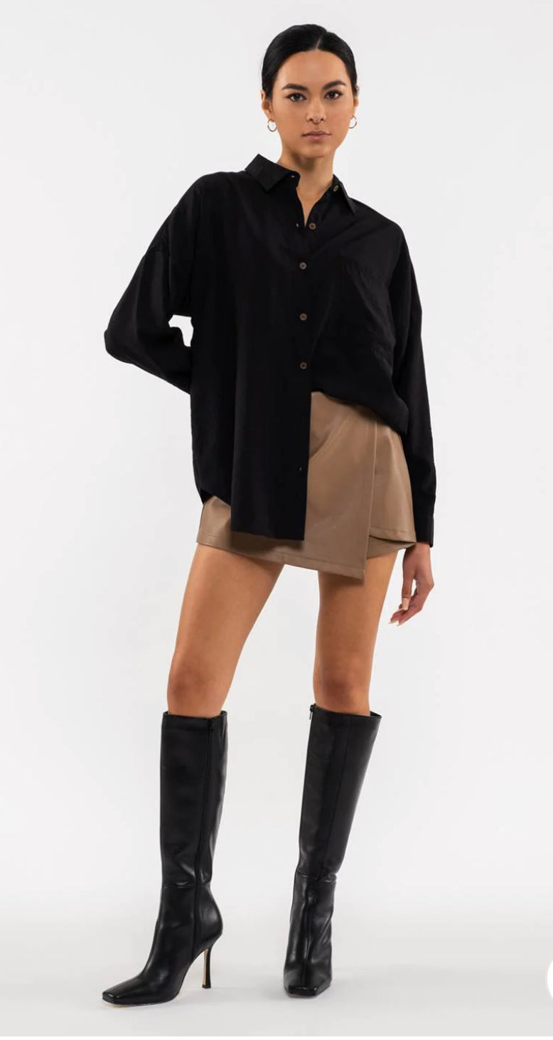 Collared Button Down Sleeve Top